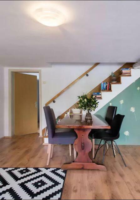 Mediterranean Family Design Изола Экстерьер фото